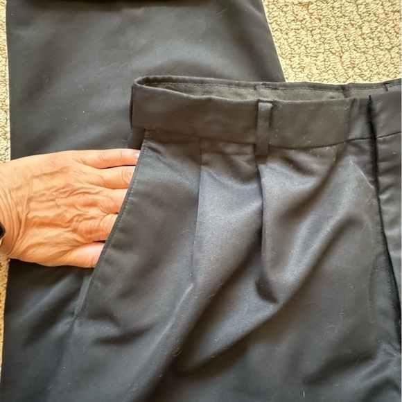 Perry Ellis Navy Blue Pleated and Cuffed Relaxed Fit Office Slacks Pants 36x30 - Picture 7 of 16